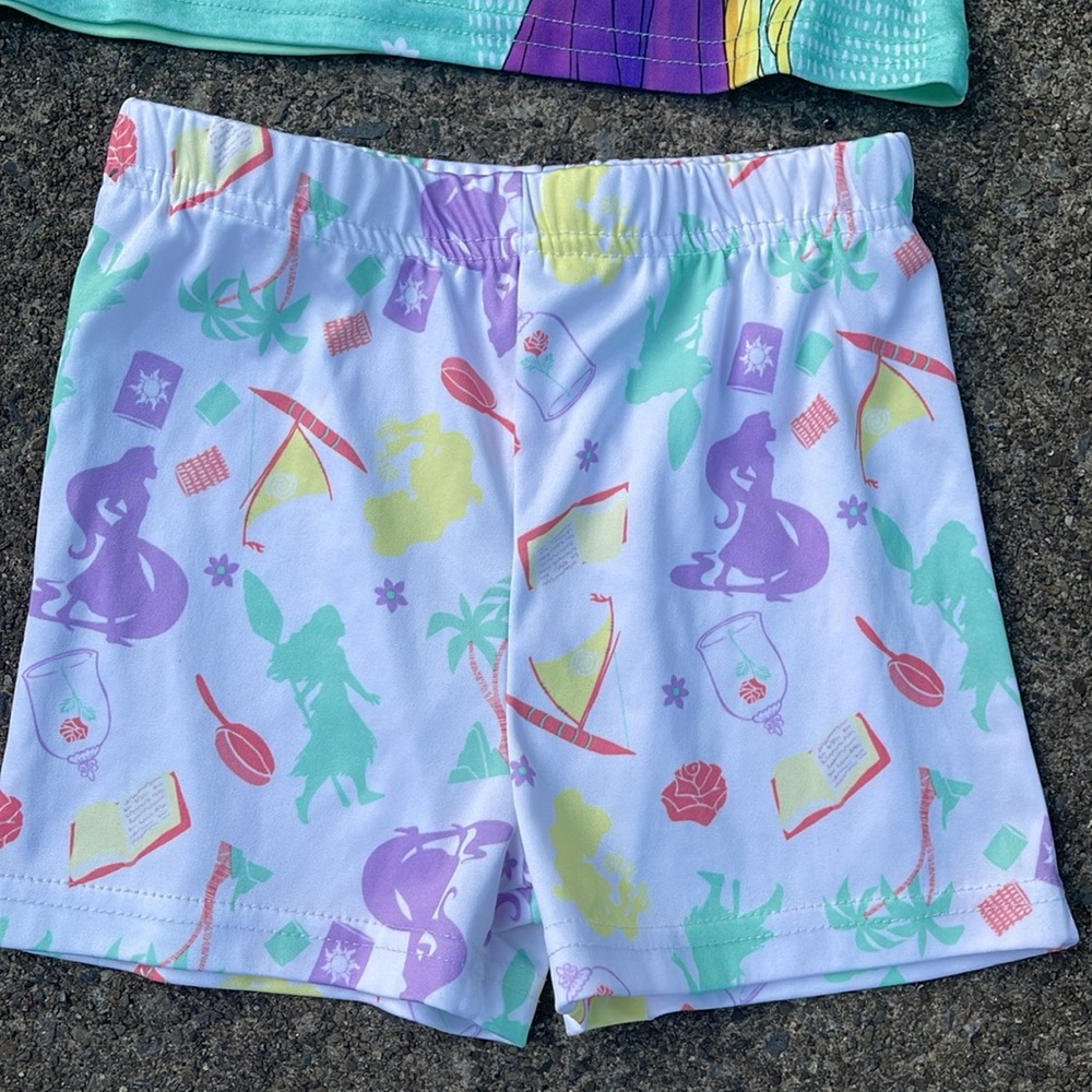 Disney Princess Pajama Set. - Picture 3 of 7